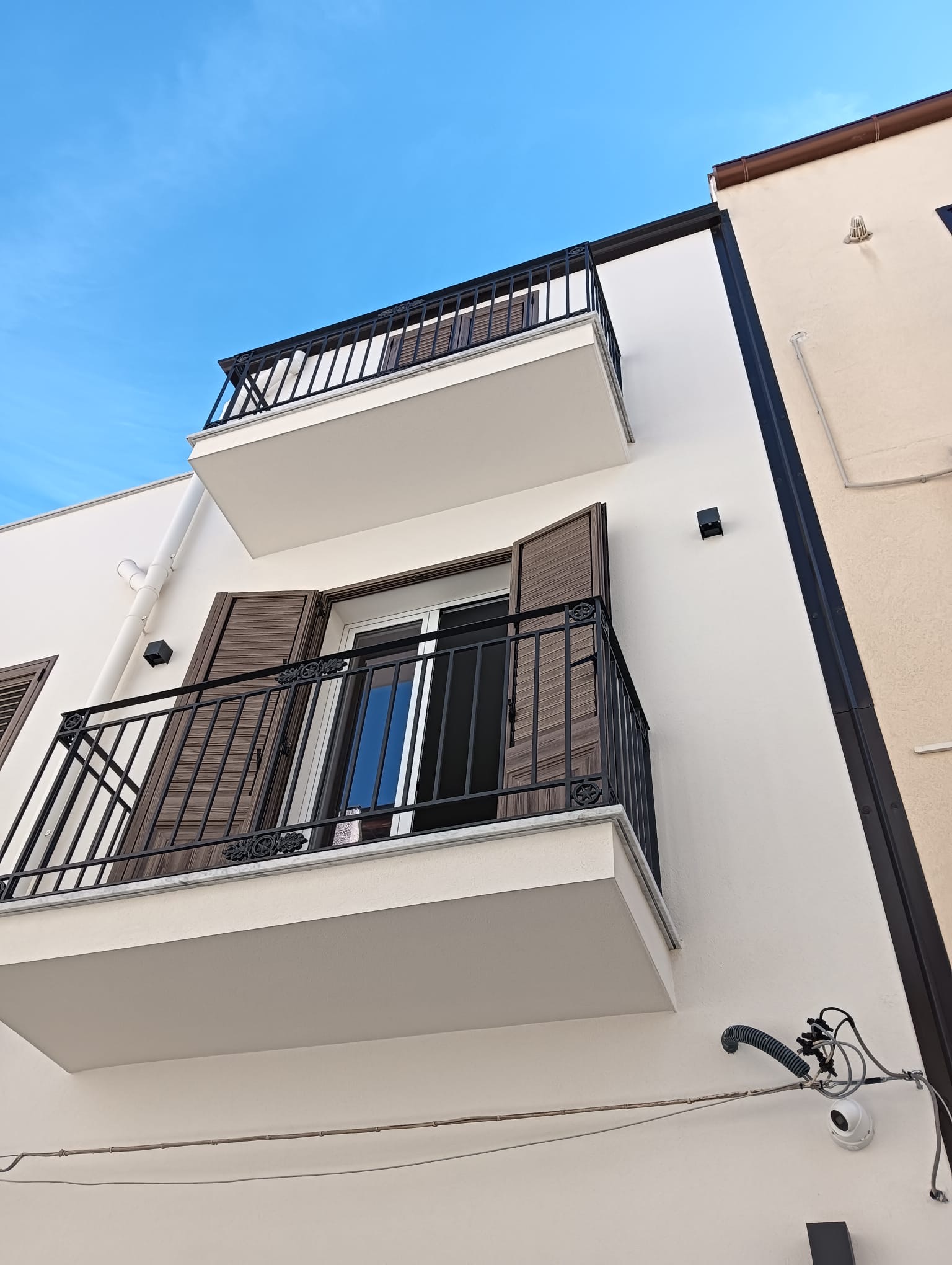 Casa Gigante balconies and shutters
